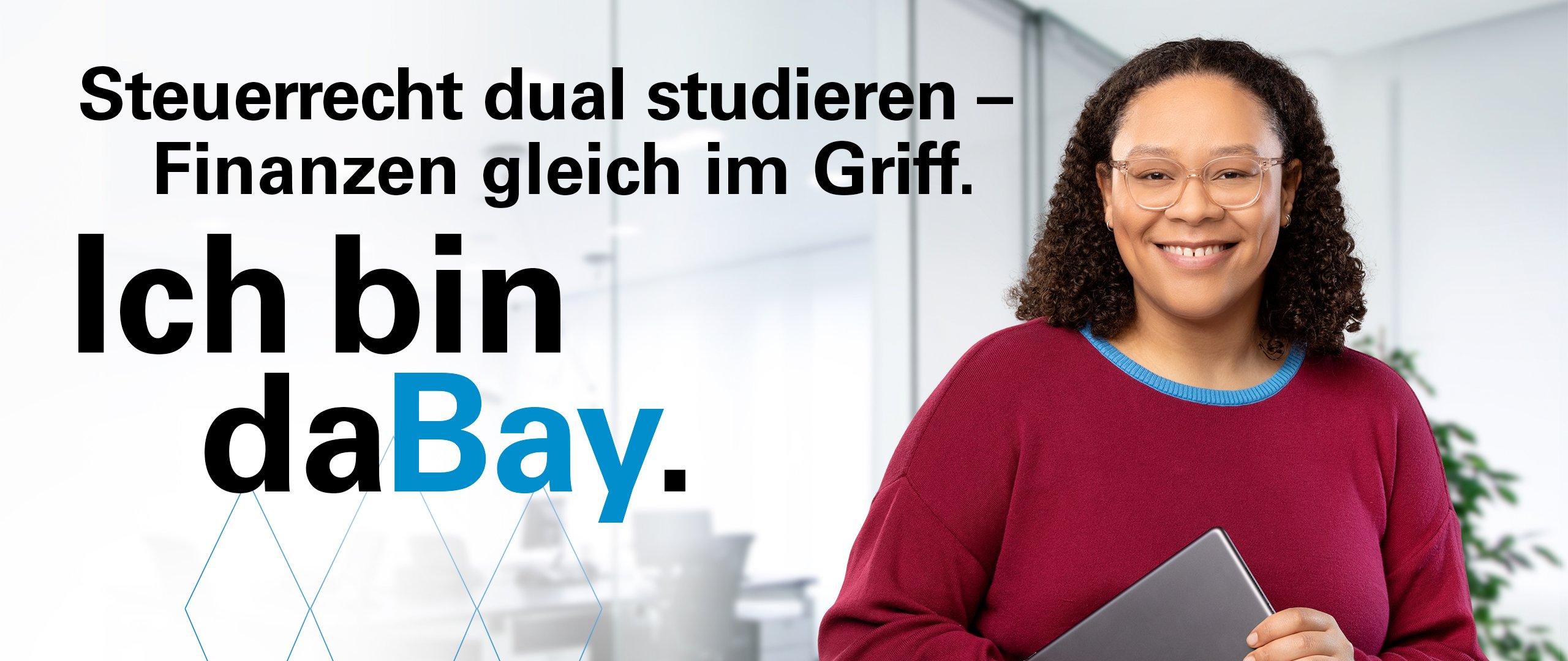 Testimonial Susan, Duale Studentin zur Diplom-Finanzwirtin Bild von Testimonials Susan aus dem Finanz Bereich